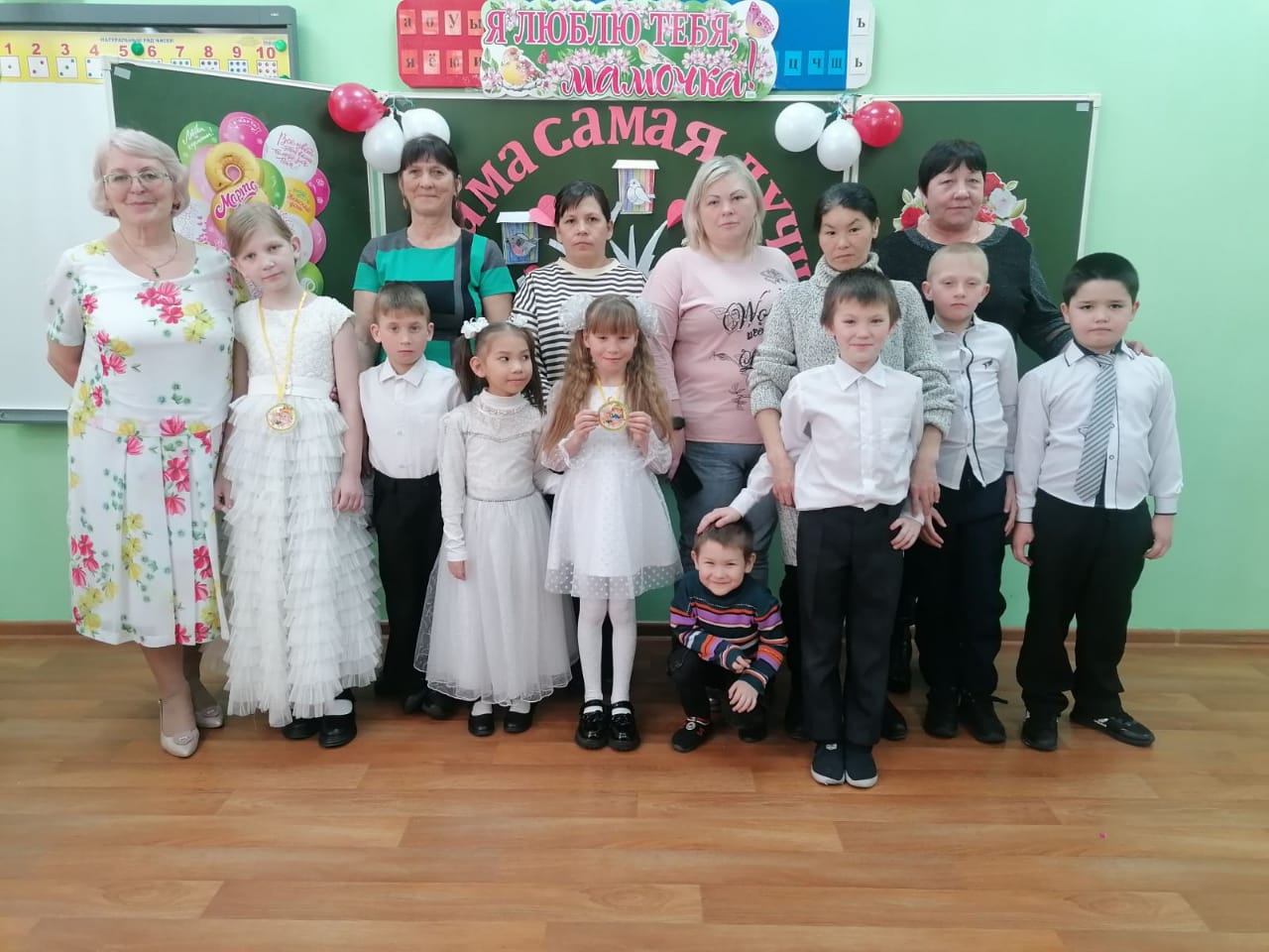 Проведение совместных праздников.